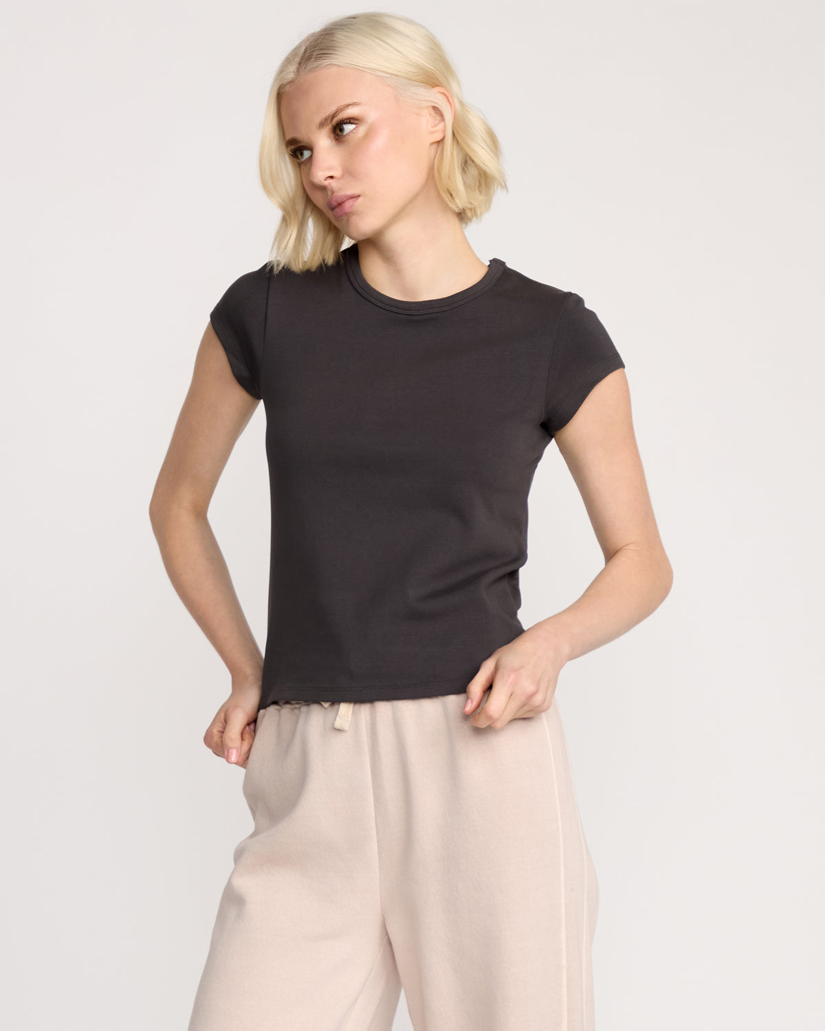 Women's Lived In Baby Tee Vintage Black - Volcom