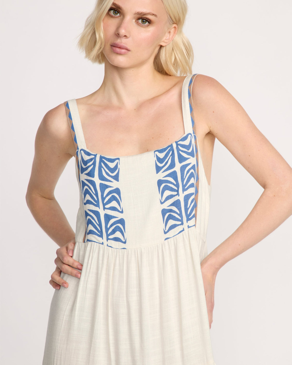 Women's Featured Artist Emma Rushton Maxi Dress Vintage White - Volcom