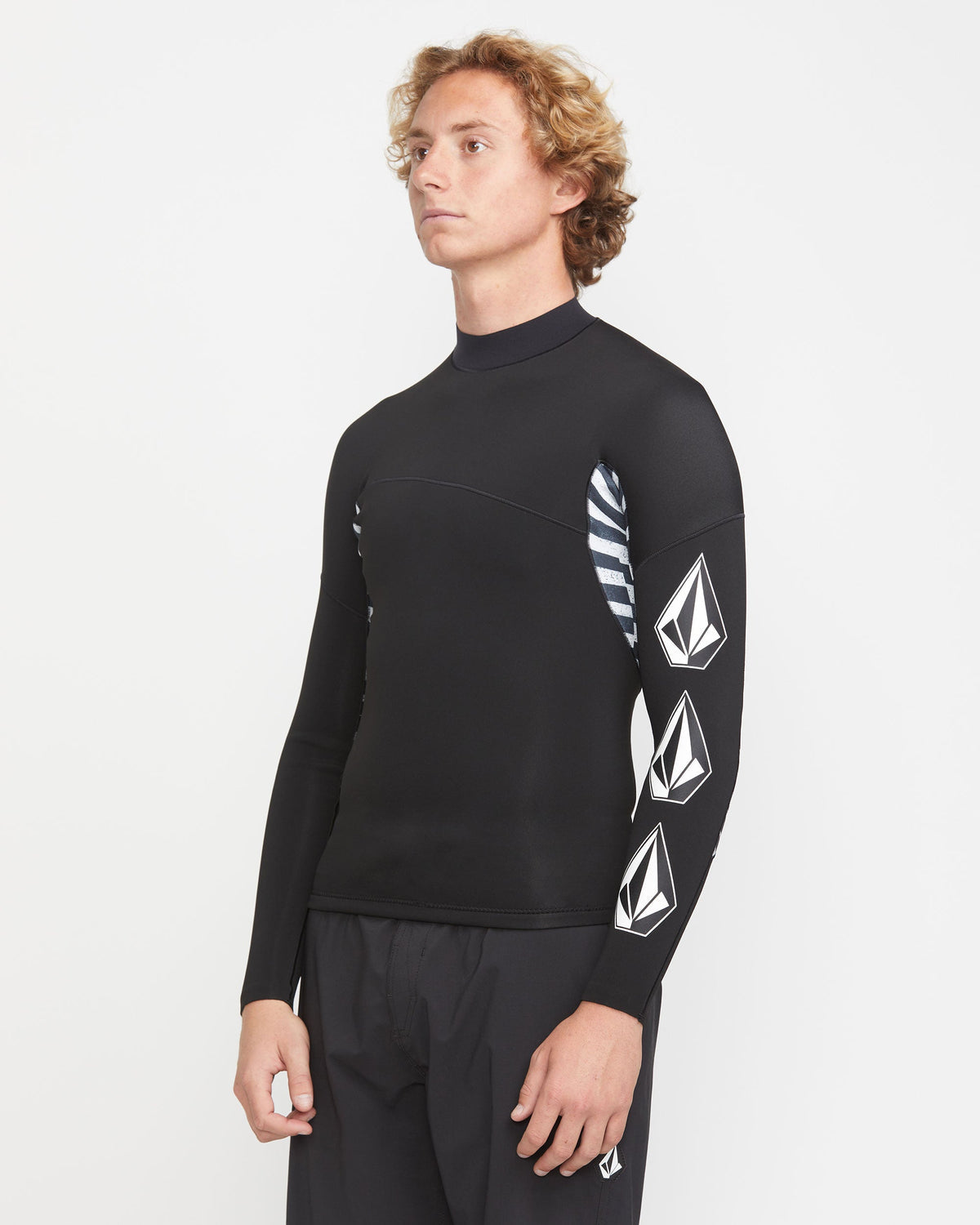 Men's 1.5MM Deadly Stone Pull Over Jacket Black - Volcom