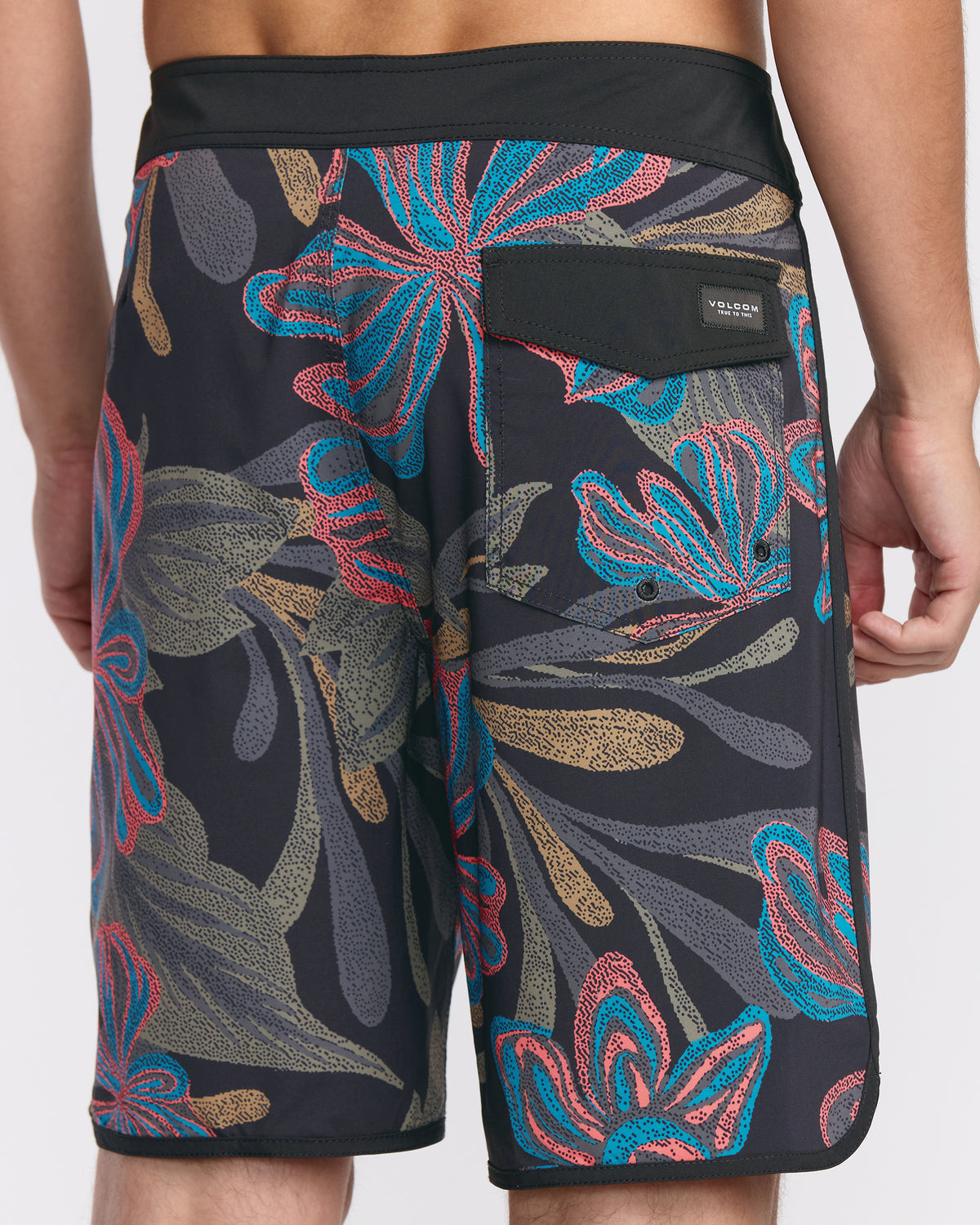 Men's Infuse Scallop Mod Trunks Black Print - Volcom