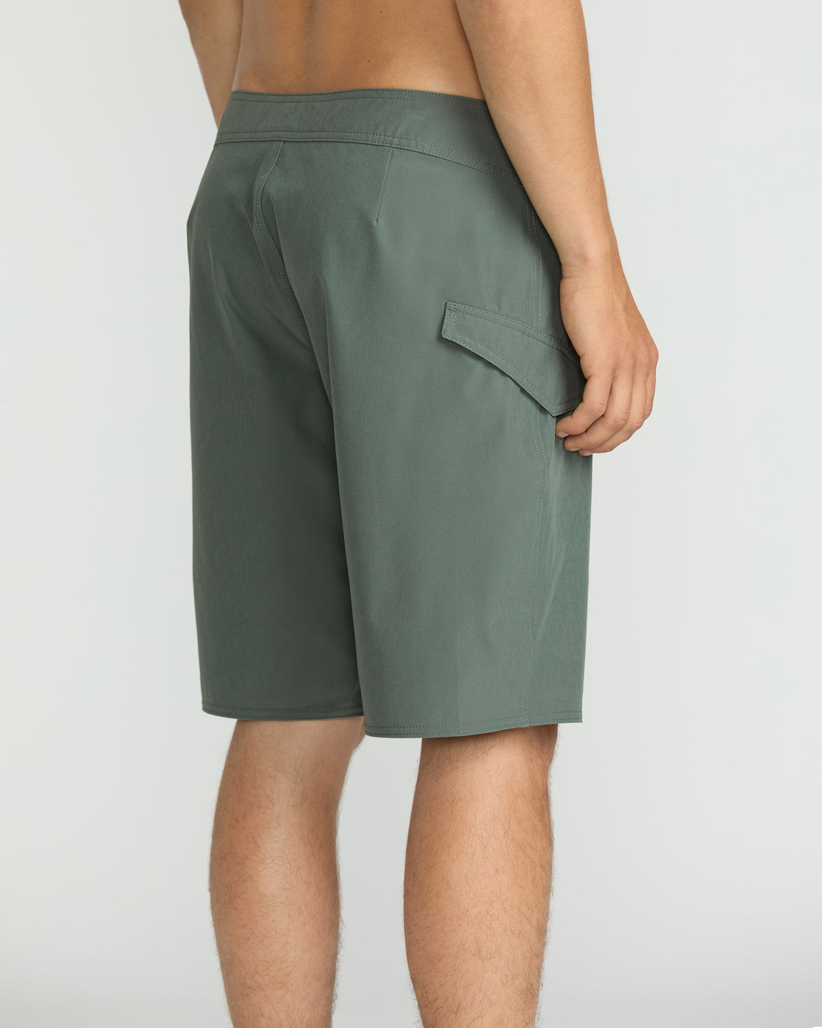 Men's Lido Solid Mod Light Olive - Volcom