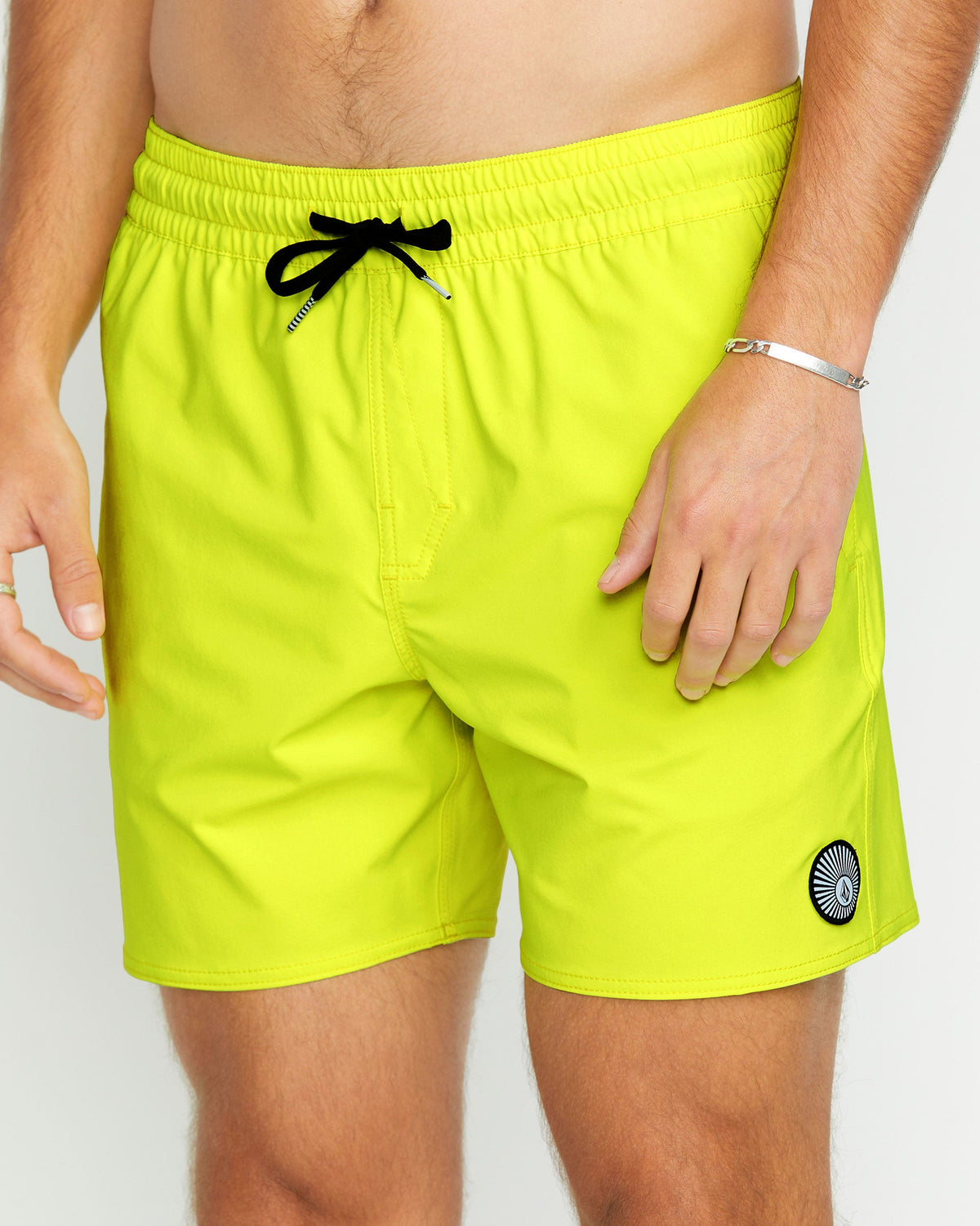 Men's Lido Solid 16 Tennis Ball - Volcom