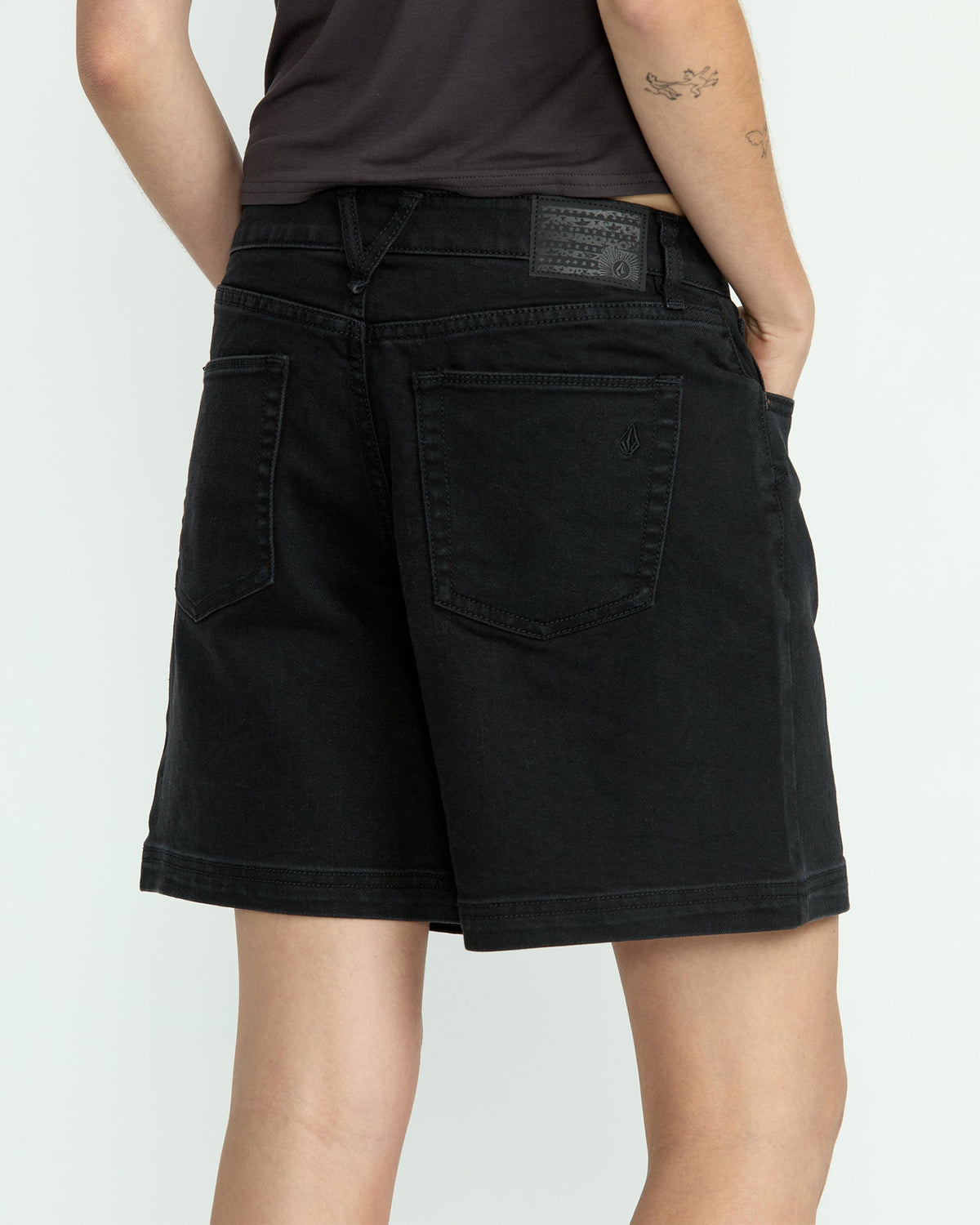 Women's Strait Up Long Shorts Black Out - Volcom