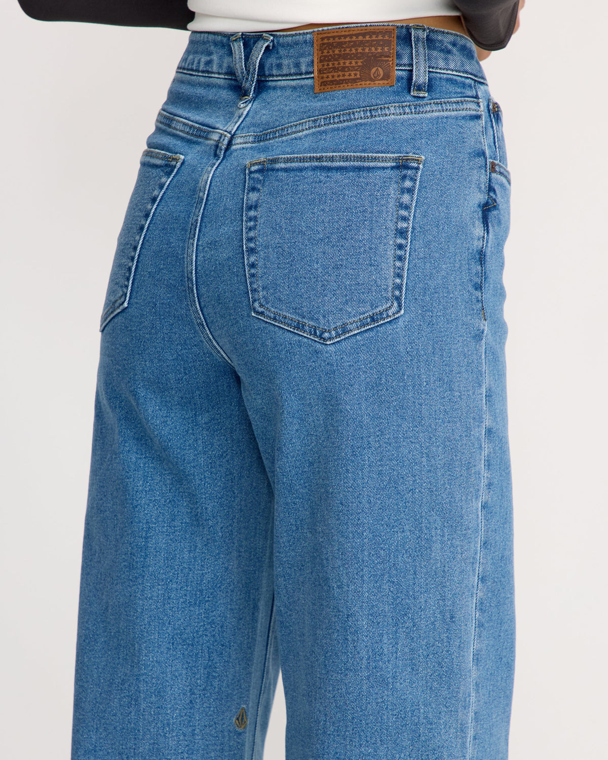 Women's Stoned Boyfriend High Rise Jeans Deep River Blues - Volcom