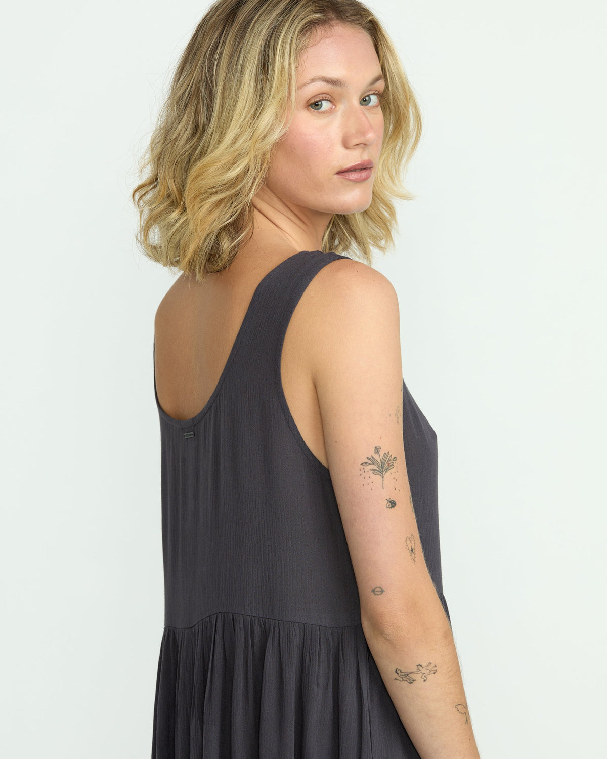 Women's Lived In Baddie Dress Vintage Black - Volcom