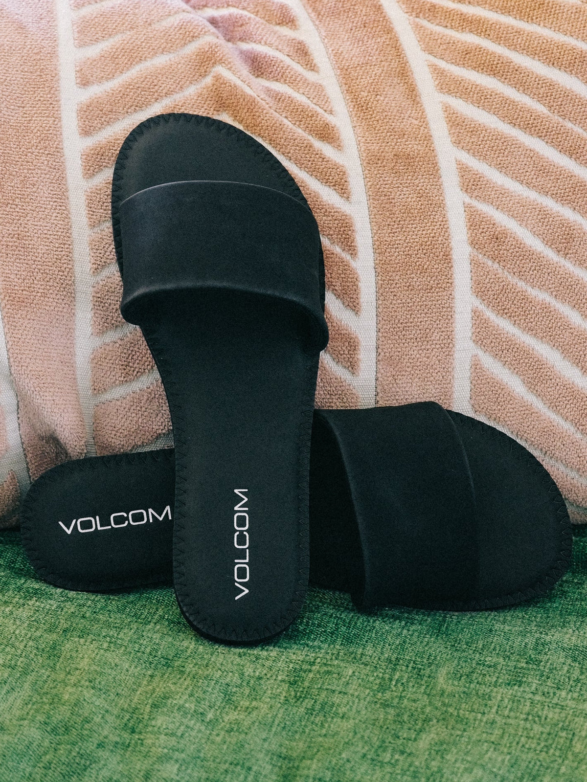 Women's Simple Slides Black Out - Volcom